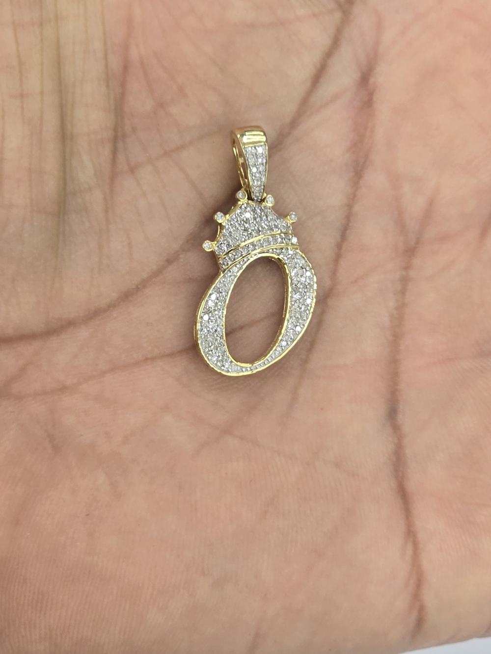 Real Diamond 10kt Gold Crown Style Initial O Pendant